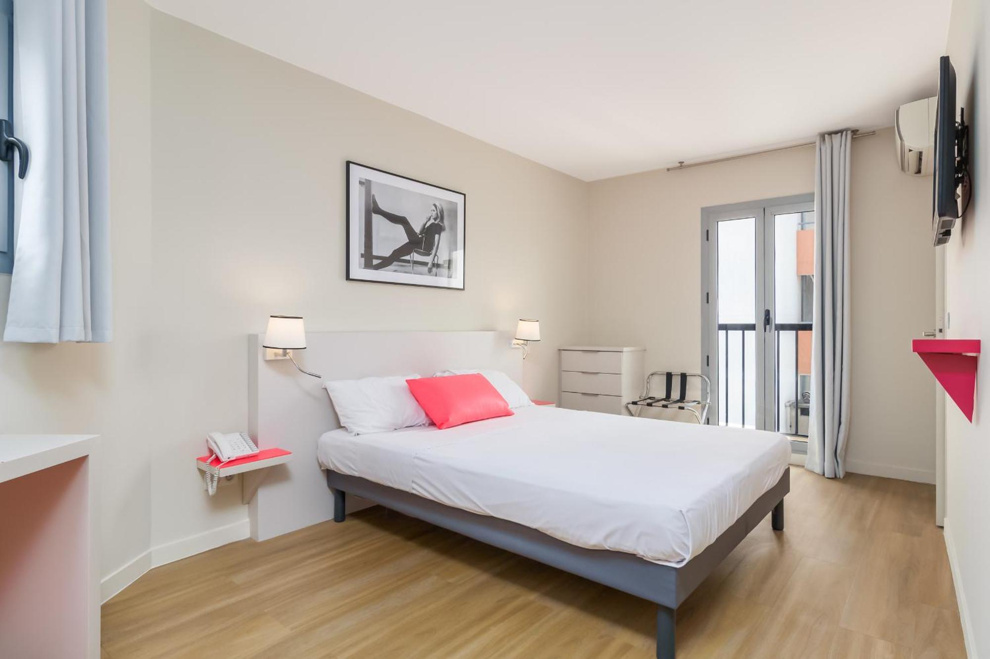 Urban Riviera Juan Les Pins - Queen Room Zewnętrze zdjęcie